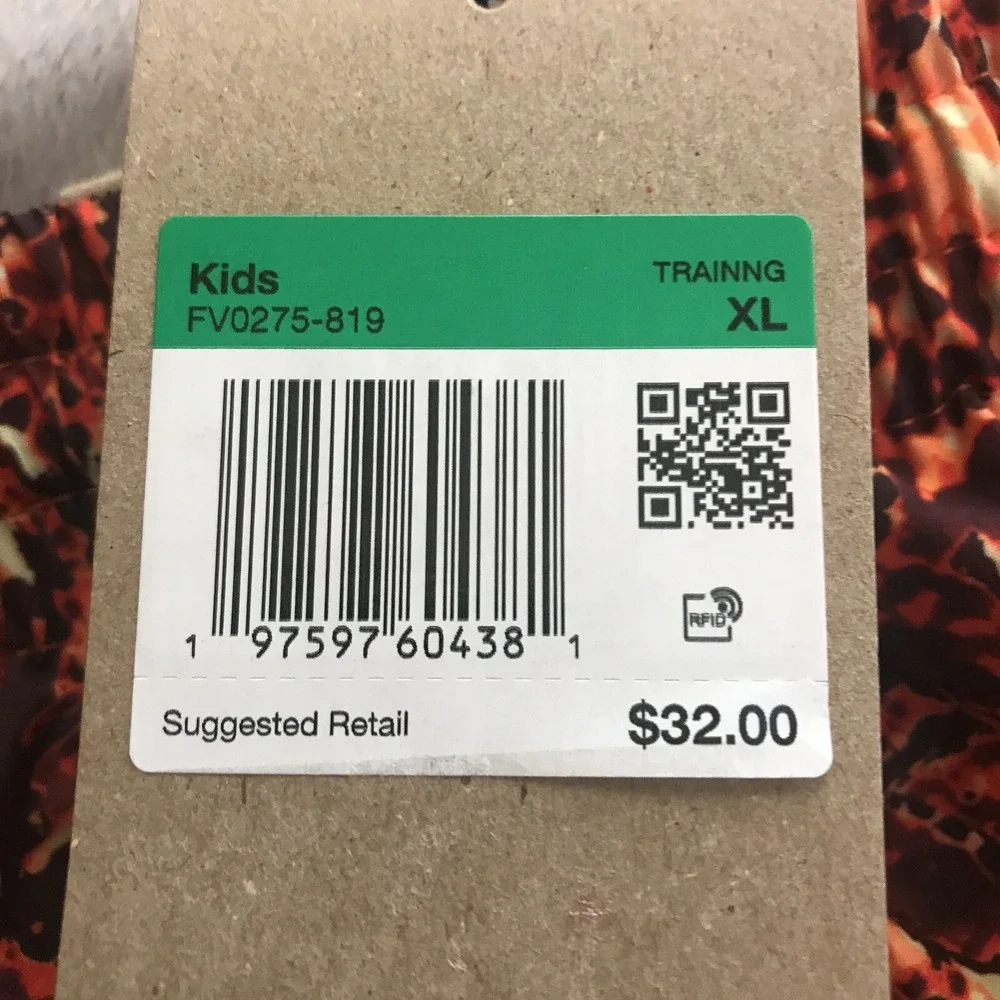 NEW! Nike Boys Training Shorts Youth XL Lightweight Standard Fit MSRP $32.00 - Picture 6 of 10